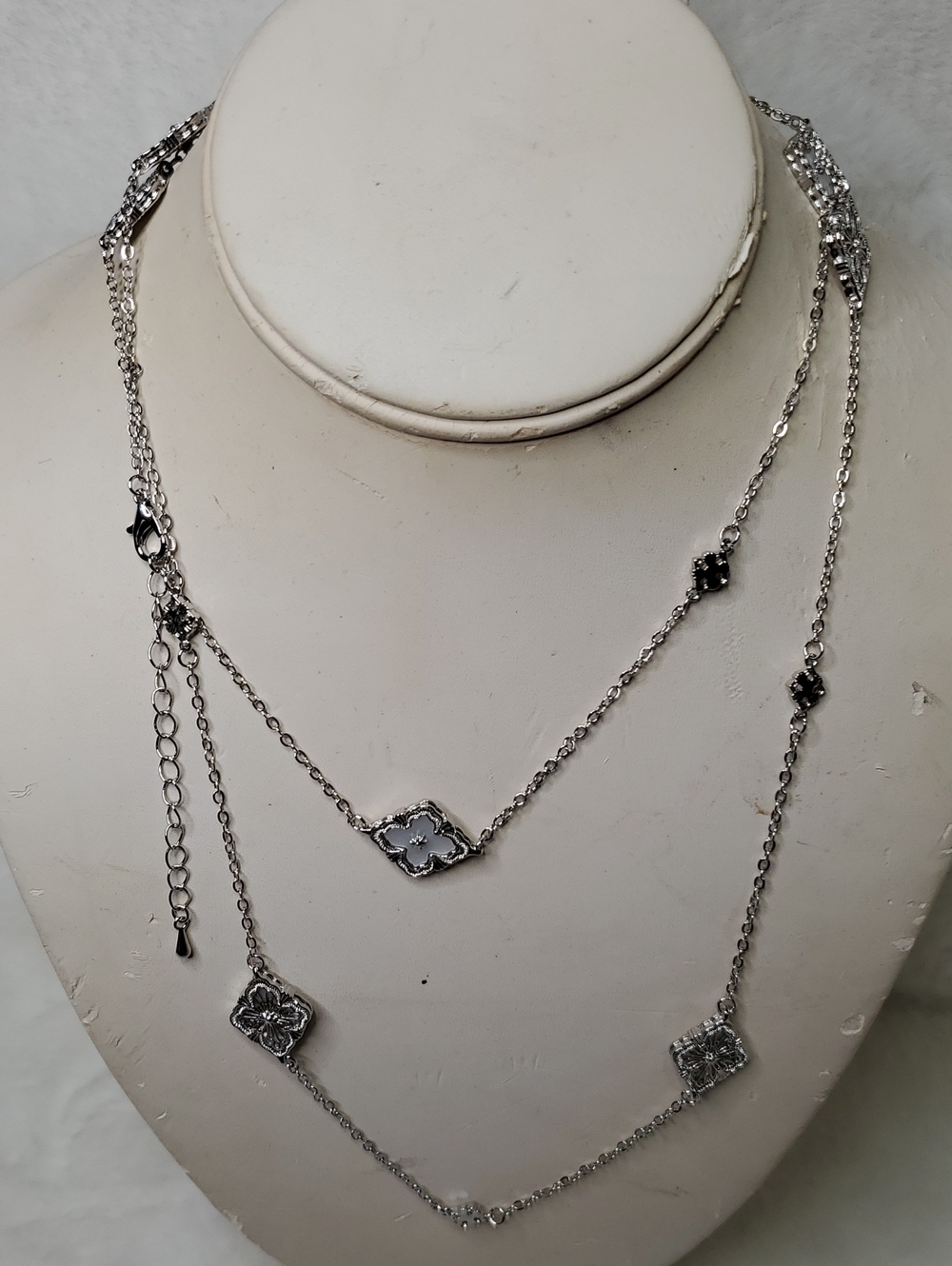 Fashion Jewelry Silver Layered Floral Clover Necklace